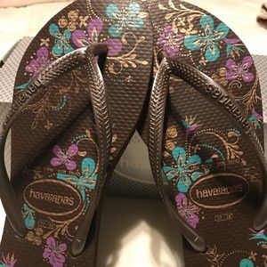 Havianas flip flops